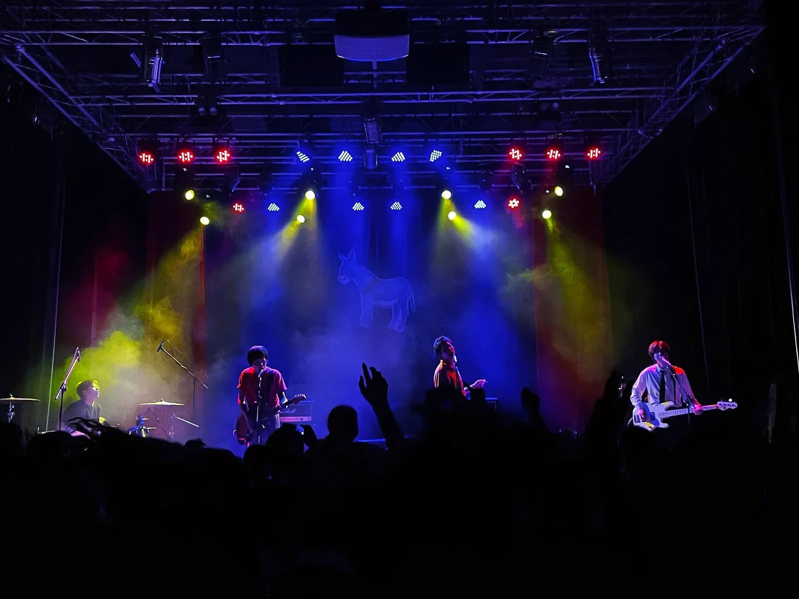 B10 Live